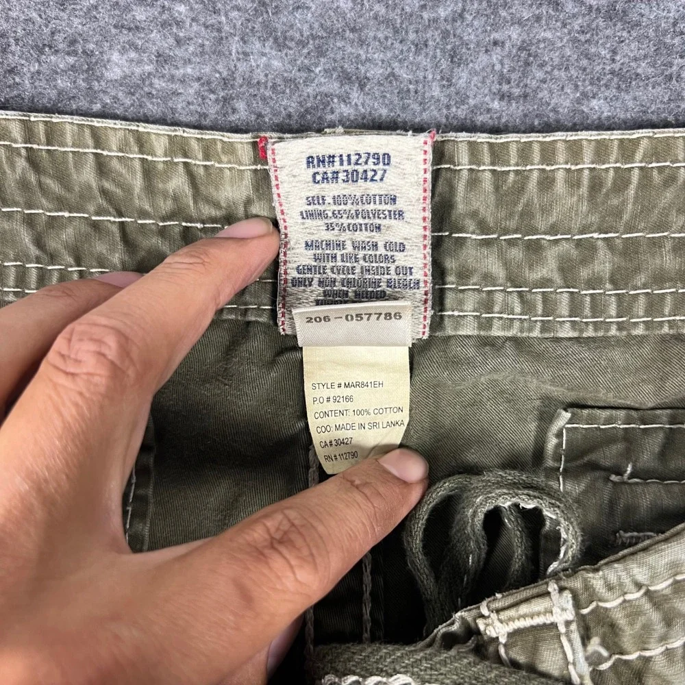 True Religion Isaac Cargo Shorts Mens 36 Green Big T Stitching Utility MAR841EH